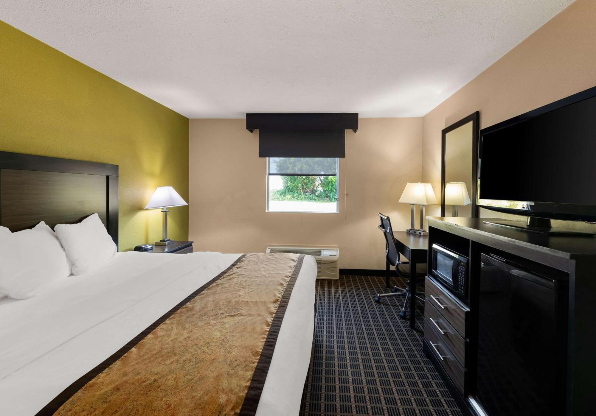 Best Western Adena Inn Chillicothe Bagian luar foto