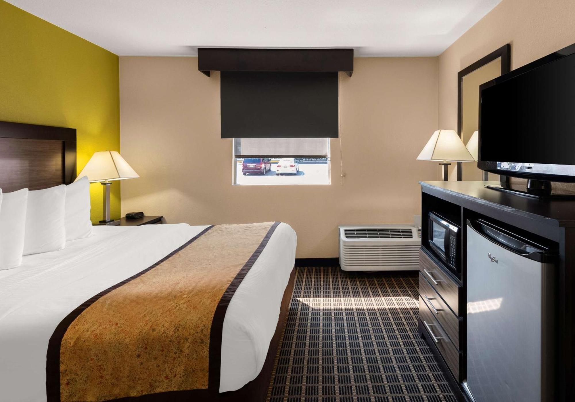 Best Western Adena Inn Chillicothe Bagian luar foto