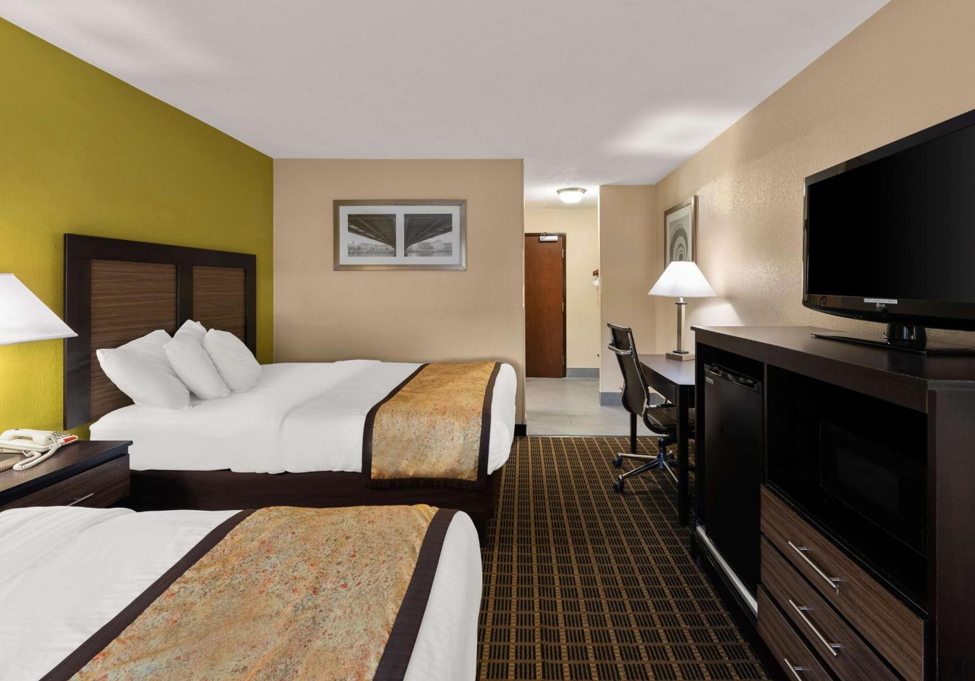 Best Western Adena Inn Chillicothe Bagian luar foto