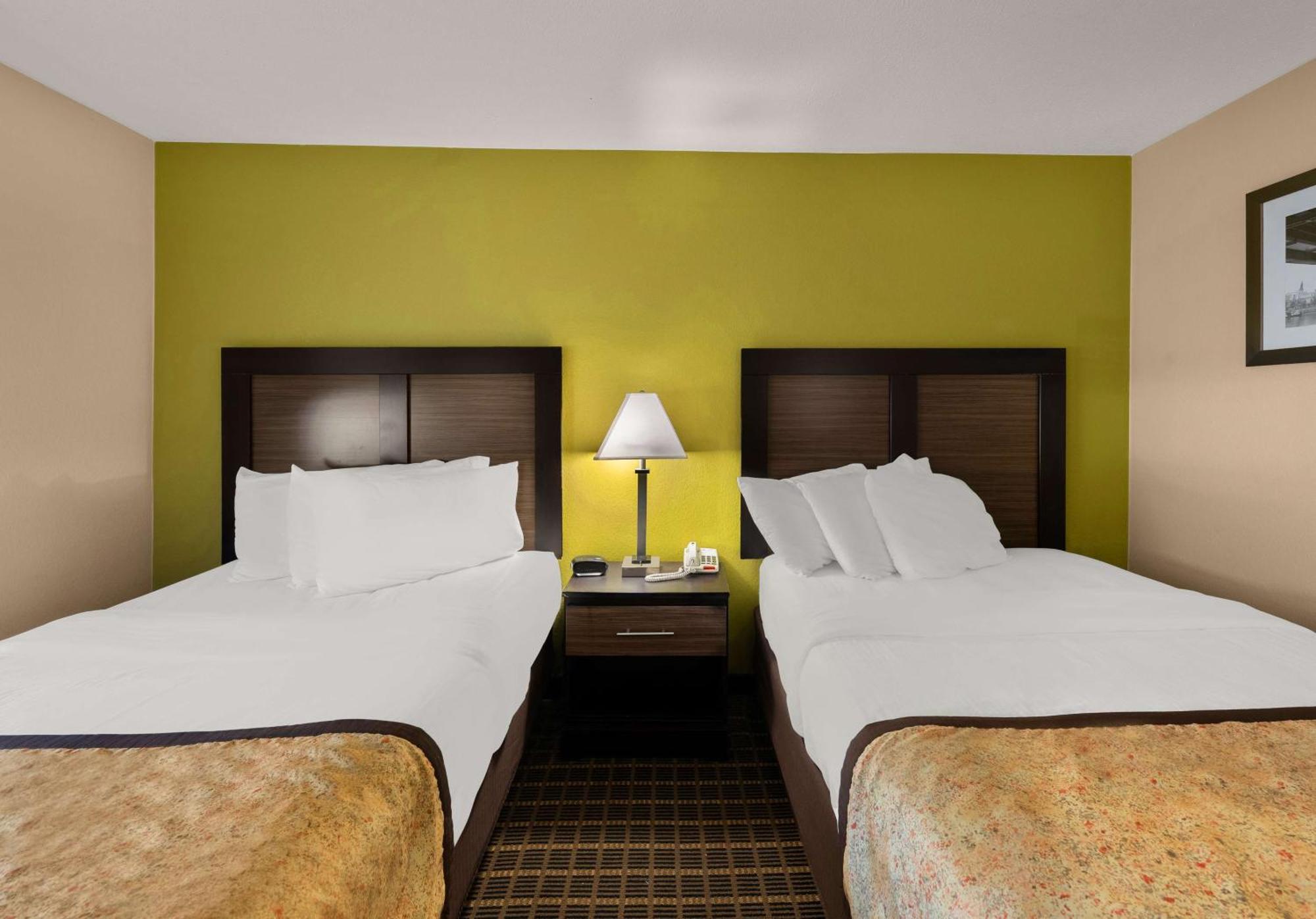 Best Western Adena Inn Chillicothe Bagian luar foto
