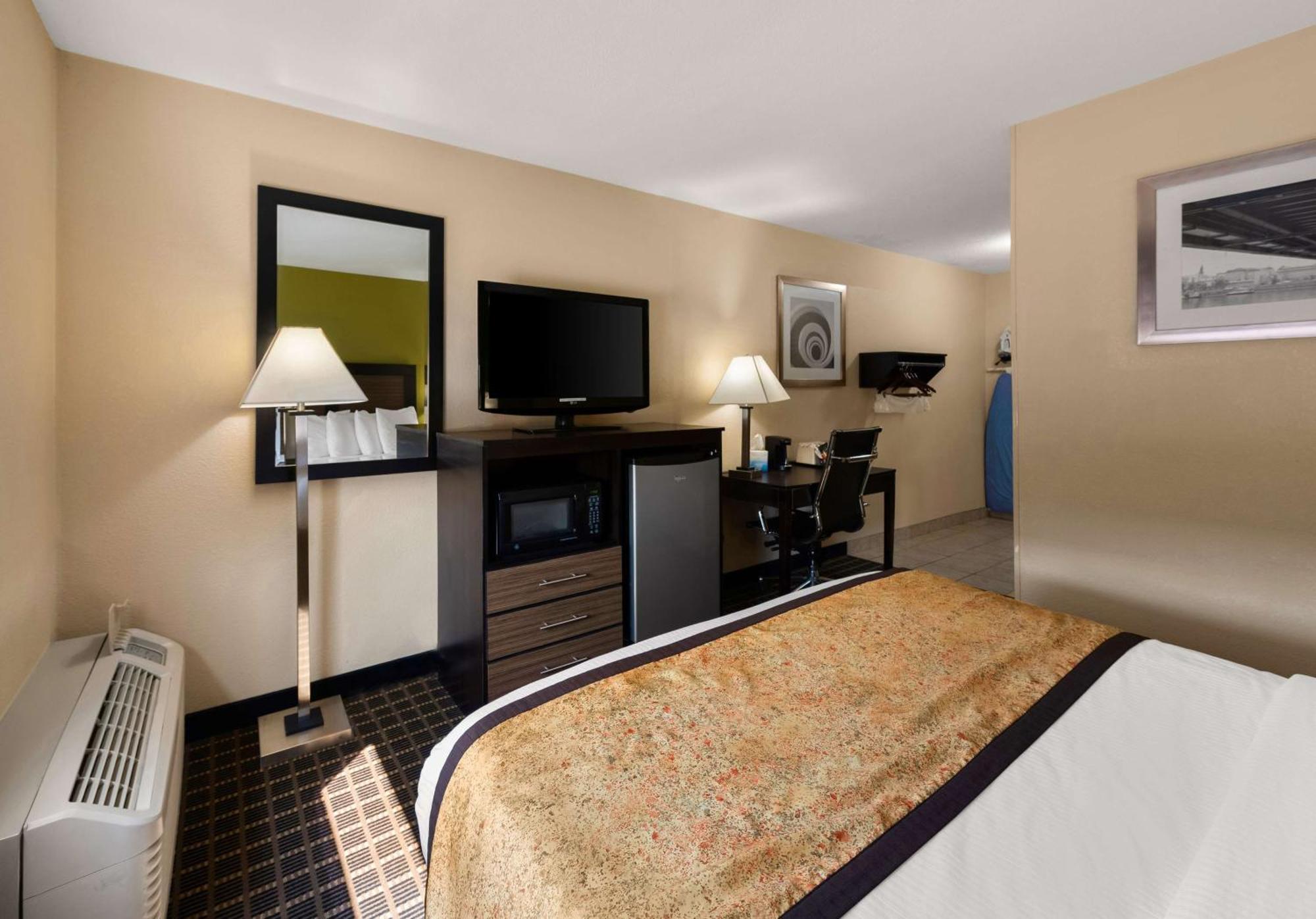 Best Western Adena Inn Chillicothe Bagian luar foto