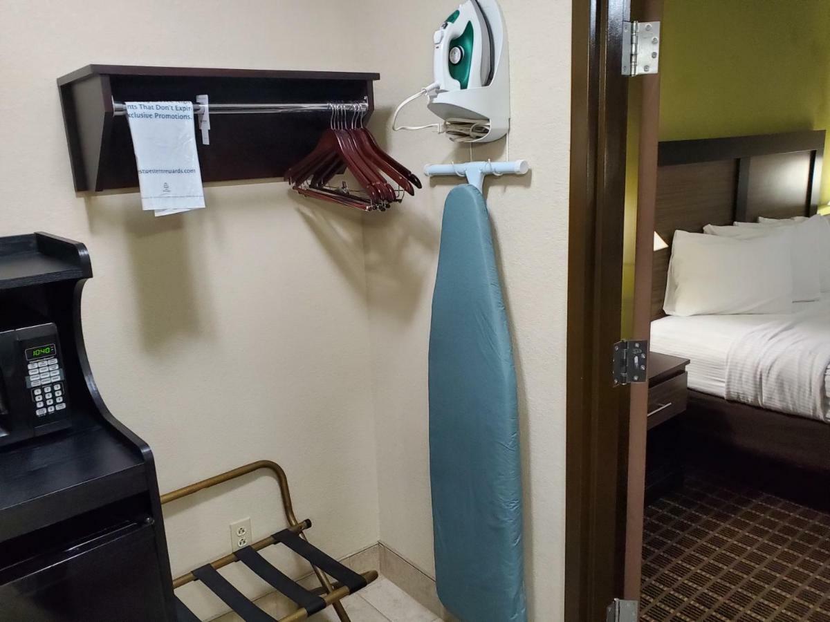 Best Western Adena Inn Chillicothe Bagian luar foto